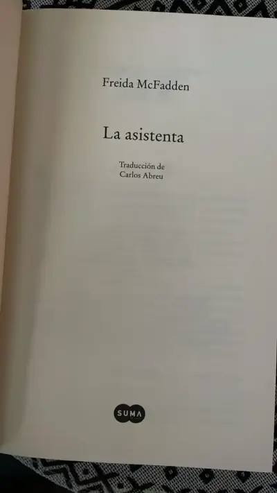 Libro 'La Asistenta' de Freida McFadden - miniatura 3