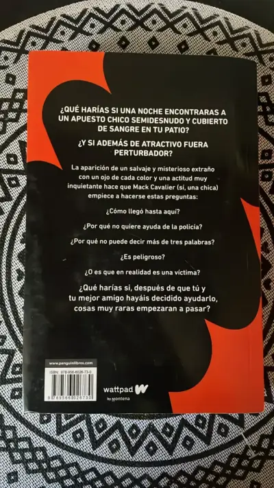 Libro 'Strange' de Alex Mírez - miniatura 3