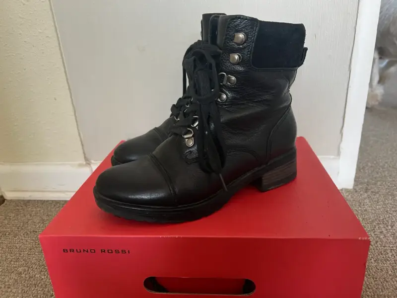 Botines de cuero negro Bruno Rossi - 1