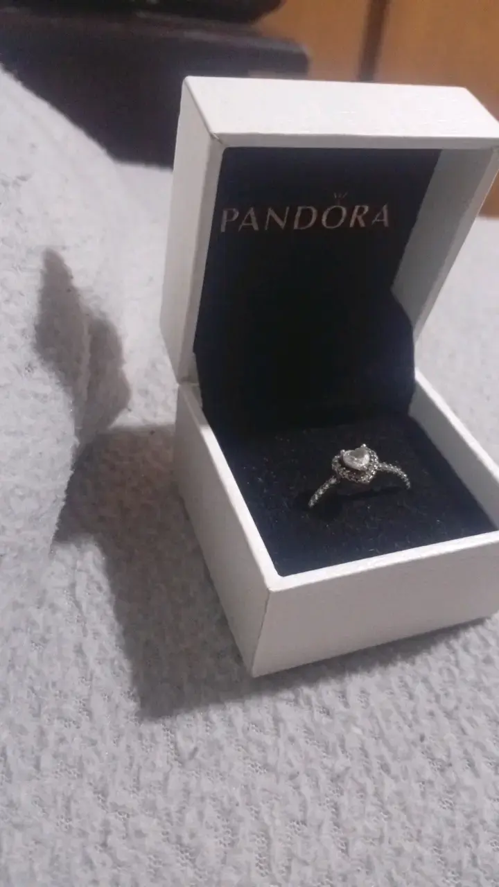 Anillo Pandora con diseño de corazón - 2
