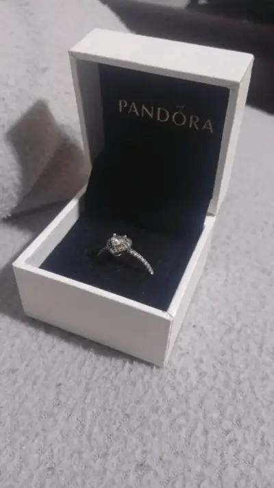 Anillo Pandora con diseño de corazón - miniatura 3