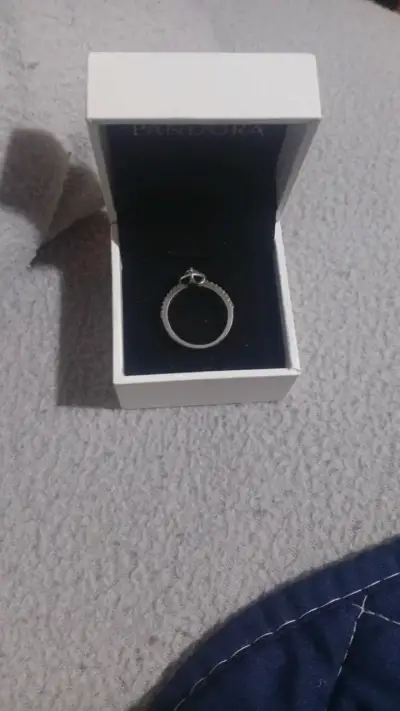 Anillo Pandora con diseño de corazón - miniatura 4