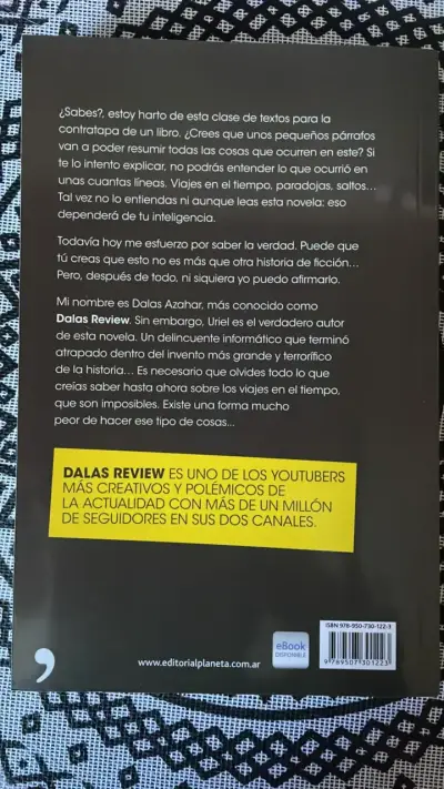 Libro 'Fugitivos en el Tiempo' de Dalas Review - miniatura 2