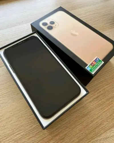 iPhone 11 Pro en caja original - miniatura 1