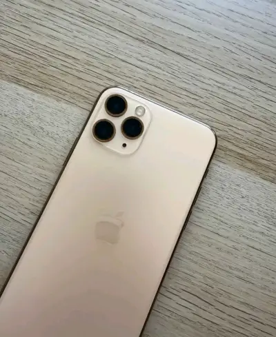 iPhone 11 Pro en caja original - miniatura 3