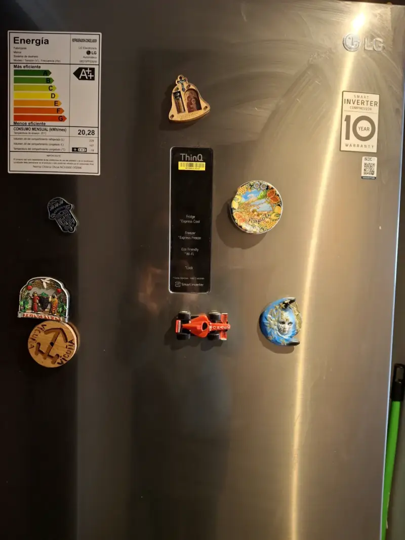 Refrigerador LG Inoxidable con ThinQ - 1