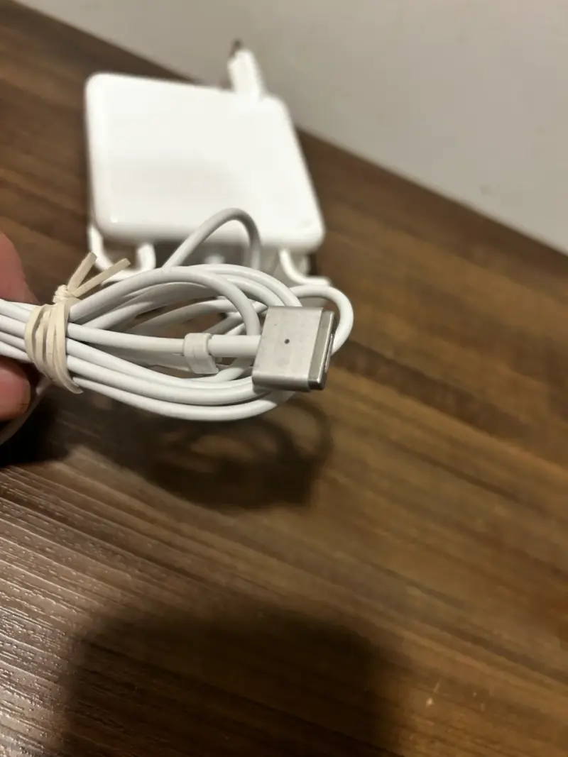 Cargador MacBook 85w 20v 4.25a Dm - 5