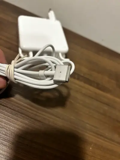 Cargador MacBook 85w 20v 4.25a Dm - miniatura 5