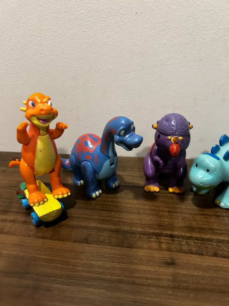 Set de dinosaurios T-rex  Disney - 2
