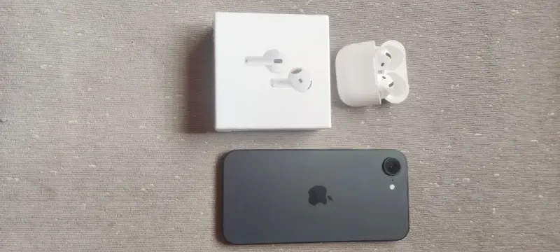 iPhone 17e con caja original en buen estado - 4