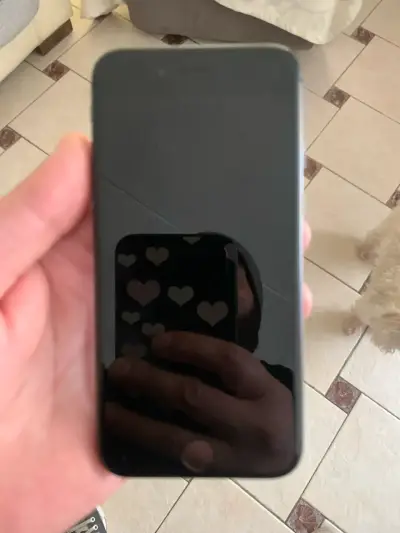 iPhone 8 con cargador original en buen estado - miniatura 6