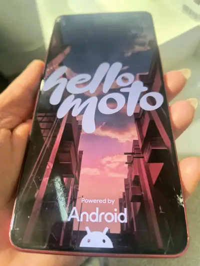 Smartphone Motorola con Android - miniatura 1