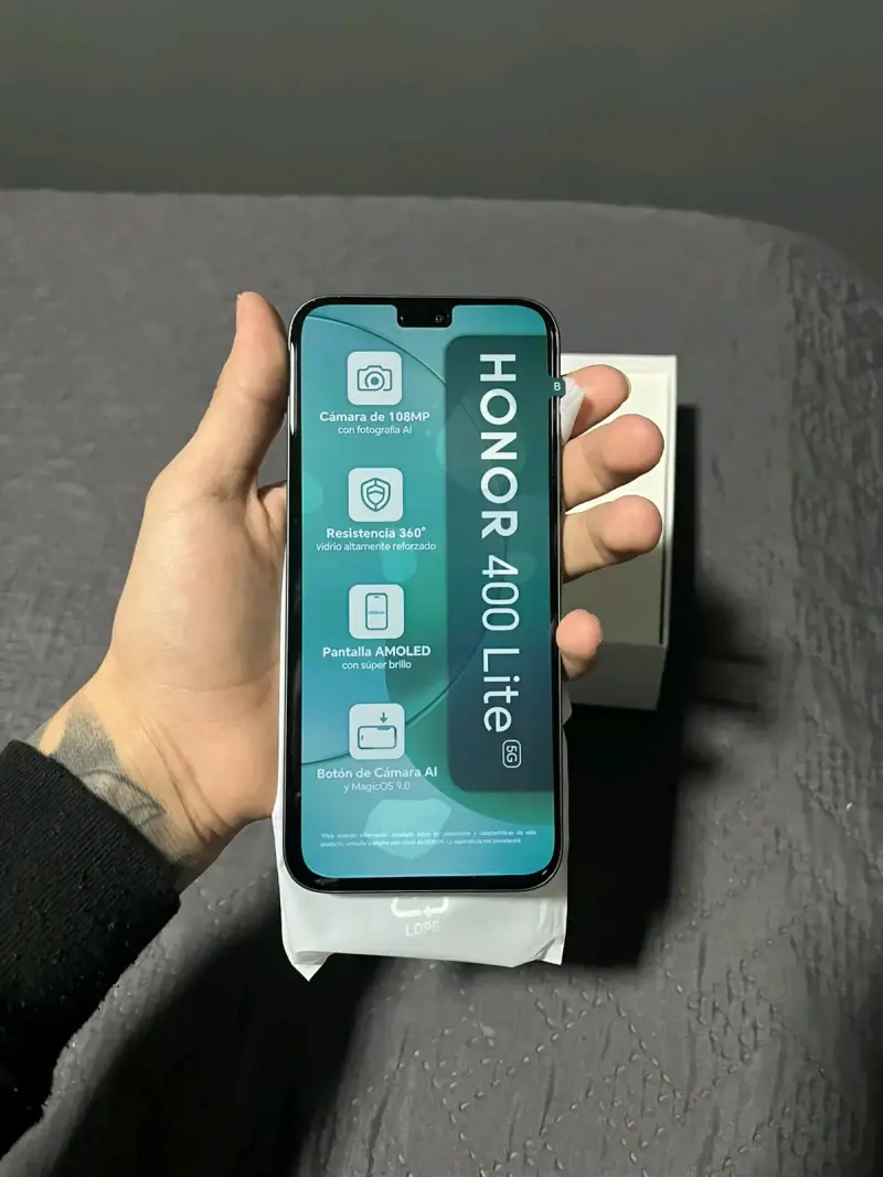 Cargador rápido USB con cable incluido - 3