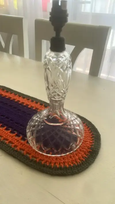 Base de lámpara de cristal tallado - miniatura 1
