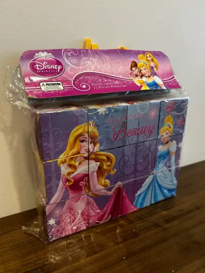Puzzle cubos 3D Princesas Disney 12 piezas 6 diseñ - miniatura 2