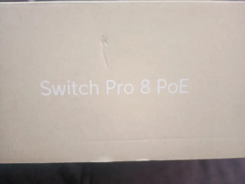 Switch Ubiquiti USW Pro 8 PoE - 2