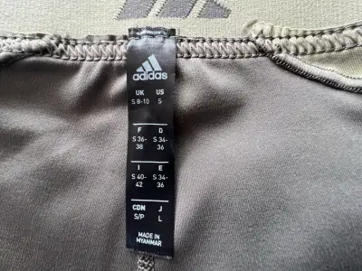 Shorts deportivos Adidas Techfit verde oscuro - miniatura 3