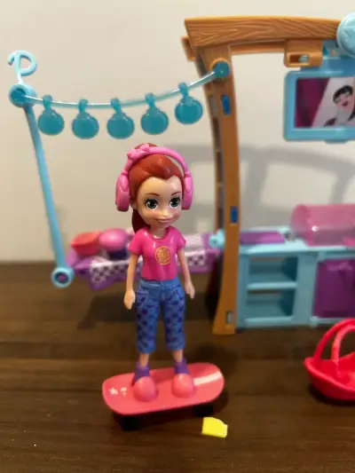 Polly Pocket Fiesta de Parrilladas Mattel - miniatura 3