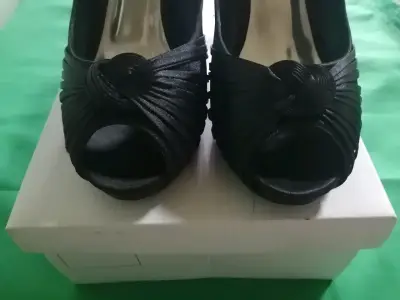 Zapatos de tacón negro elegante Detogni - miniatura 2