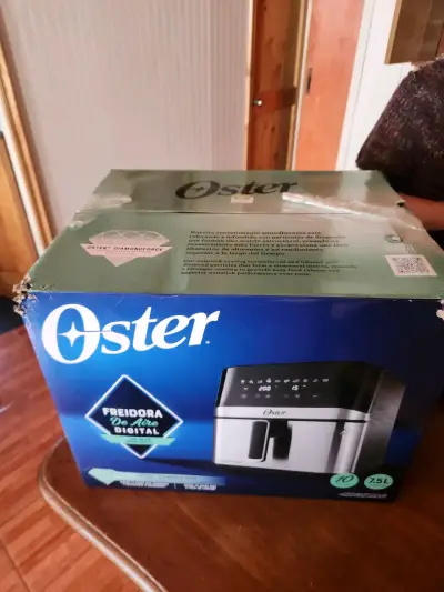 Freidora de aire digital Oster 7.5L - miniatura 2