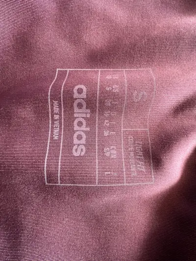 Shorts deportivos Adidas color burdeos para mujer - miniatura 4
