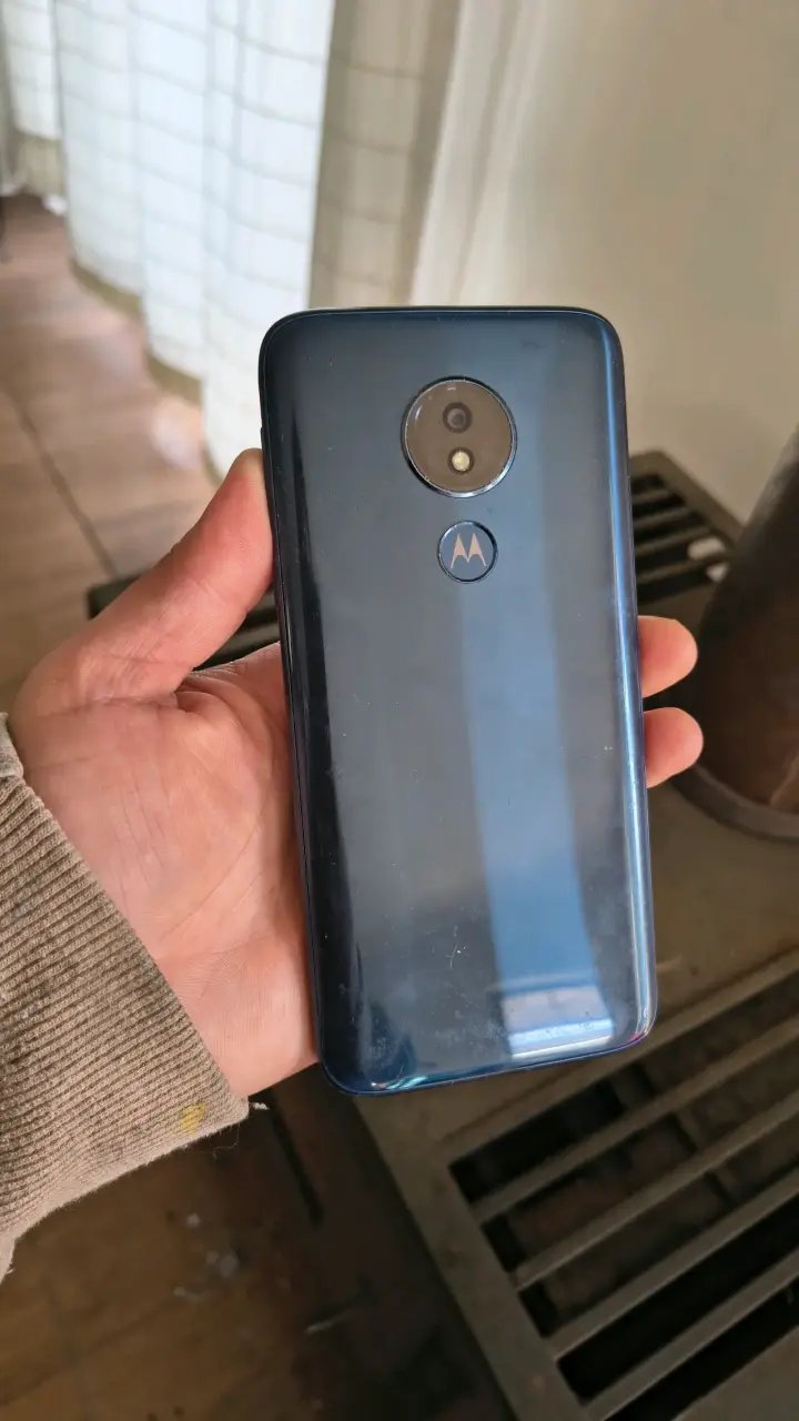 Smartphone Motorola Moto G7 Power en buen estado - 4