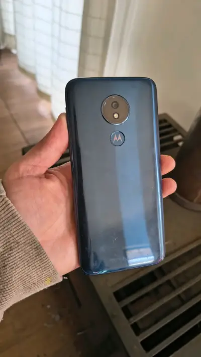 Smartphone Motorola Moto G7 Power en buen estado - miniatura 4