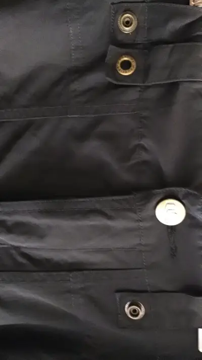 Pantalones negros de hombre en buen estado - miniatura 2
