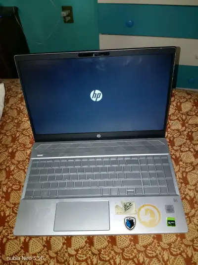 Laptop HP Pavilion - miniatura 1