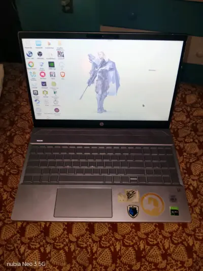 Laptop HP Pavilion - miniatura 2