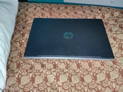 Laptop HP Pavilion - miniatura 3