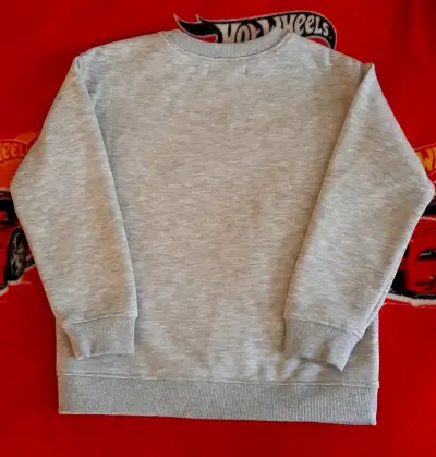 Polerón gris infantil con diseño de tiburón - miniatura 2