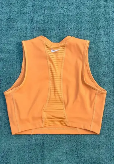 Top pero deportivo sin mangas Nike - miniatura 2