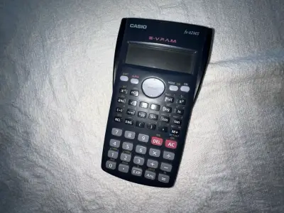 Calculadora científica Casio FX-82MS - miniatura 1