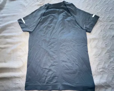 Polera deportiva Athletics celeste talla M - miniatura 4