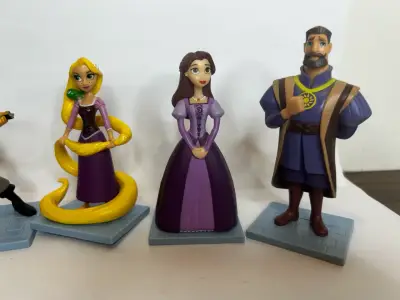 Set Figuras Rapunzel Disney 4 figuras Enredados - miniatura 3
