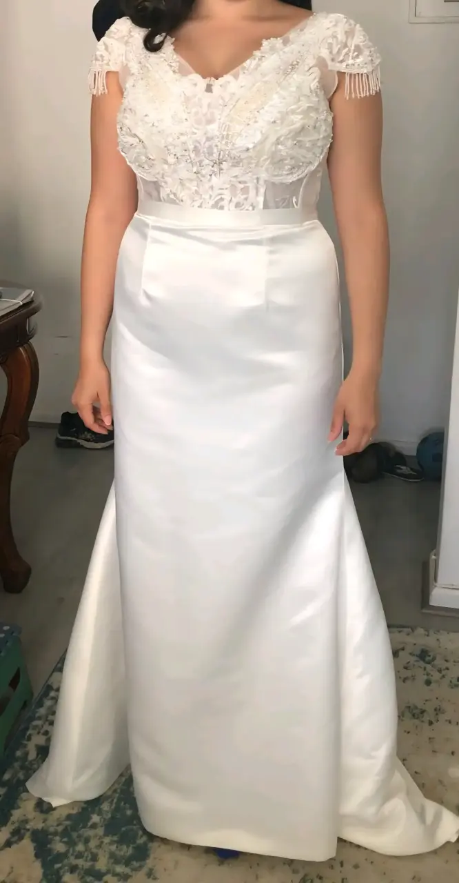 Vestido de novia con pedreria - 1