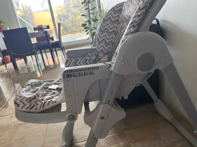 Silla de comer para bebé plegable - miniatura 4