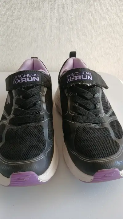 Zapatillas deportivas Skechers negras para correr - miniatura 2
