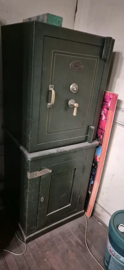Caja fuerte antigua E. Hinze Santiago - miniatura 2