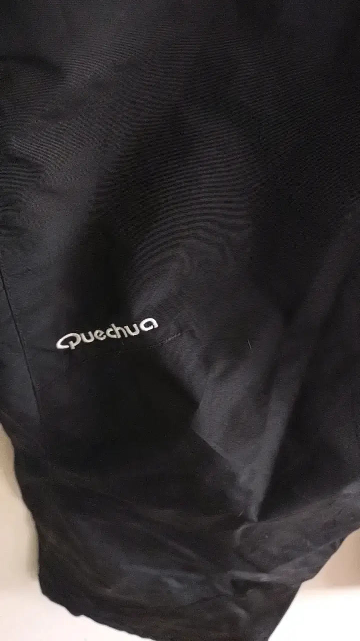 Pantalones de trekking Quechua negros - 2