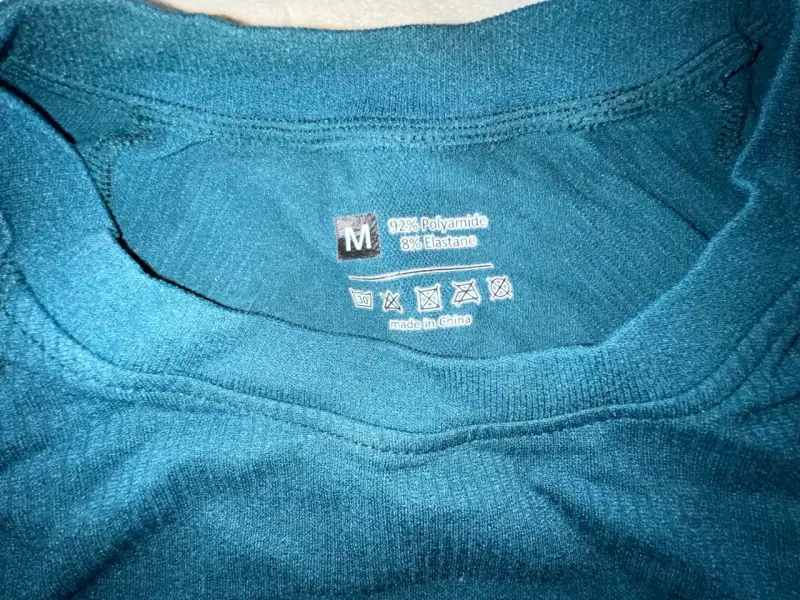 Polera deportiva azul marca Athletics talla M - 2