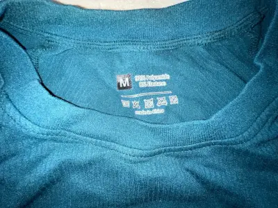 Polera deportiva azul marca Athletics talla M - miniatura 2