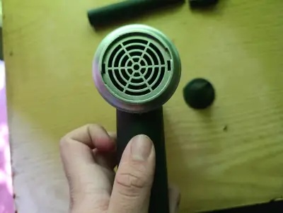 Mini aspiradora portátil para auto - miniatura 2