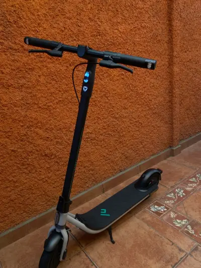 Egret Ey! S – Scooter eléctrico urbano, como nuevo - miniatura 1
