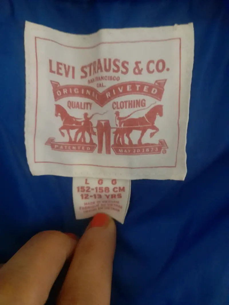 Chaqueta Levi's azul con capucha - 2