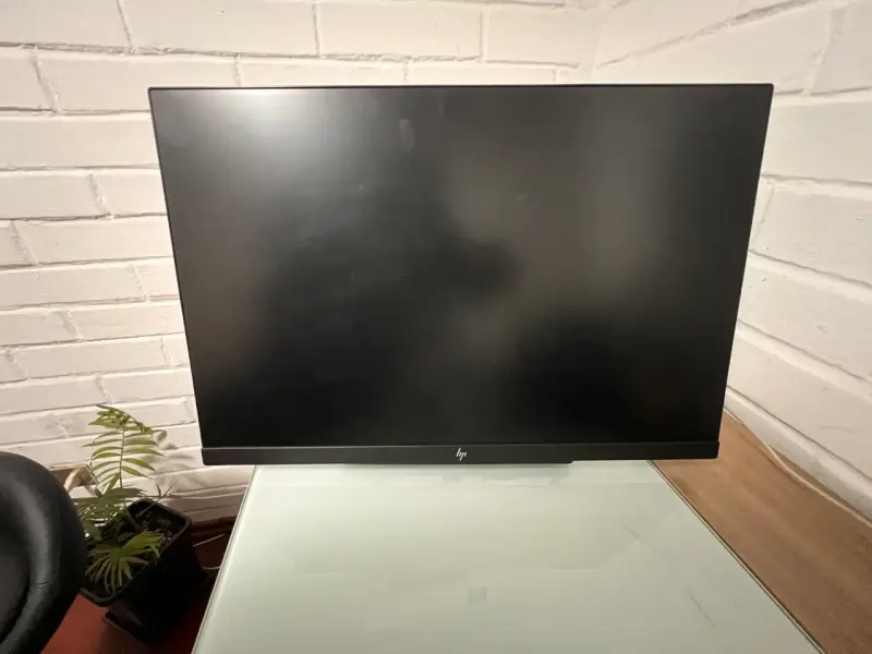Monitor HP de 24 pulgadas Full HD modelo Z24 - 1