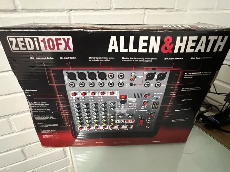 Mezclador Allen & Heath ZEDi-10FX con efectos - 1