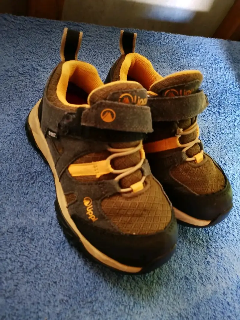 Zapatillas de trekking para niños con velcro - 2