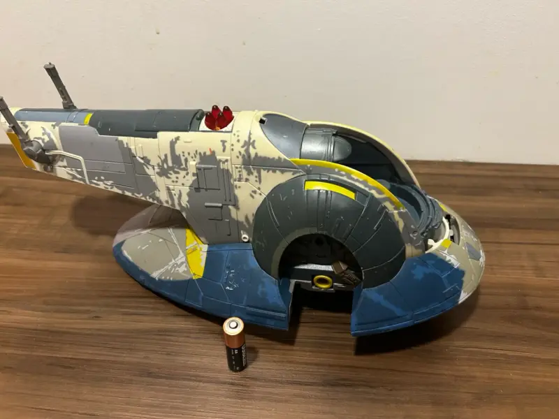 Nave Star Wars Legacy Jango Fetts Slave 39 cms - 3